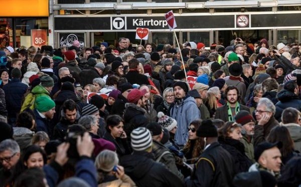 Sverige gör front mot rasismen